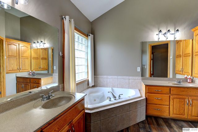 21308 Lincoln Boulevard, Gretna, NE 68028