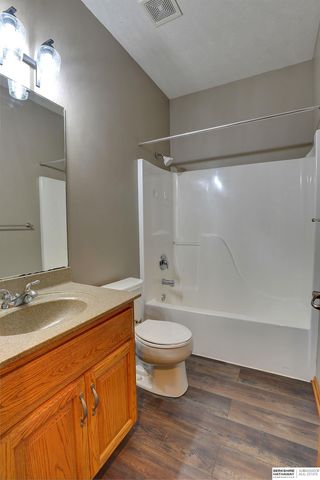 21308 Lincoln Boulevard, Gretna, NE 68028