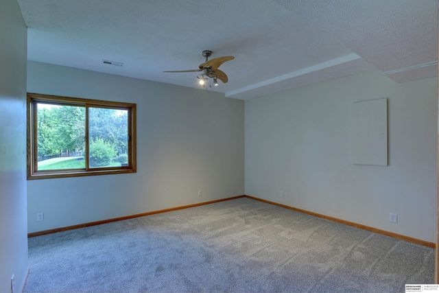 21308 Lincoln Boulevard, Gretna, NE 68028