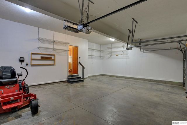 21308 Lincoln Boulevard, Gretna, NE 68028