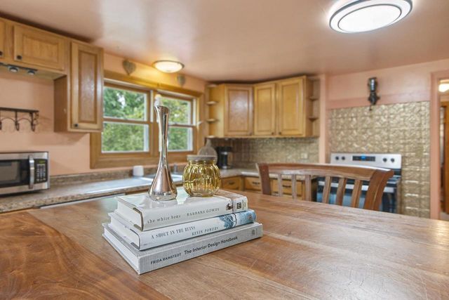 10328 W State Road 81, Beloit, WI 53511