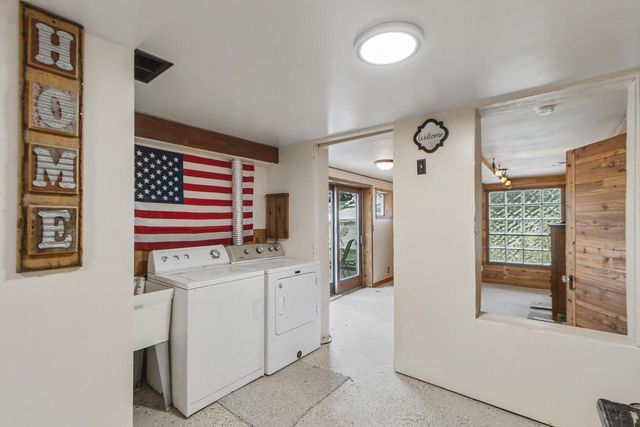 10328 W State Road 81, Beloit, WI 53511