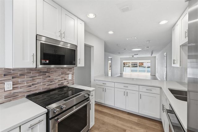594 BOCA CIEGA POINT BOULEVARD N, St Petersburg, FL 33708