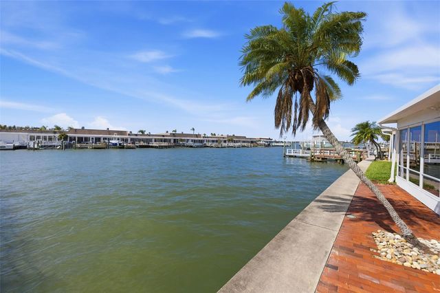 594 BOCA CIEGA POINT BOULEVARD N, St Petersburg, FL 33708