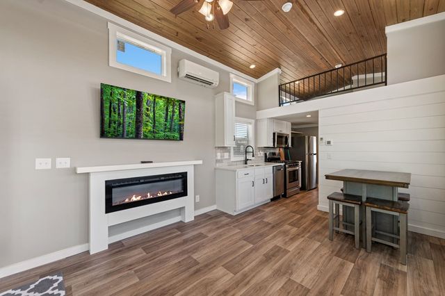 122 Mountain Meadows Drive, Morganton, GA 30560