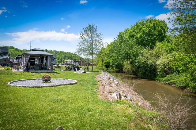 122 Mountain Meadows Drive, Morganton, GA 30560