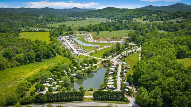 122 Mountain Meadows Drive, Morganton, GA 30560