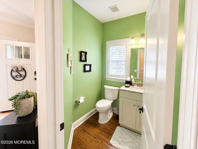 9 Victorian Court, West Long Branch, NJ 07764