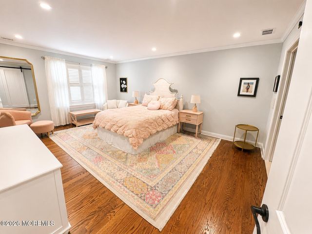 9 Victorian Court, West Long Branch, NJ 07764