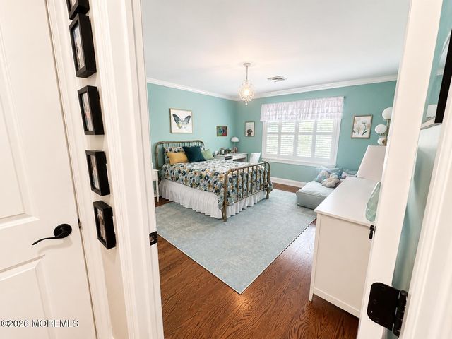 9 Victorian Court, West Long Branch, NJ 07764