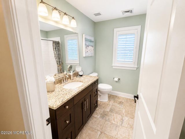 9 Victorian Court, West Long Branch, NJ 07764