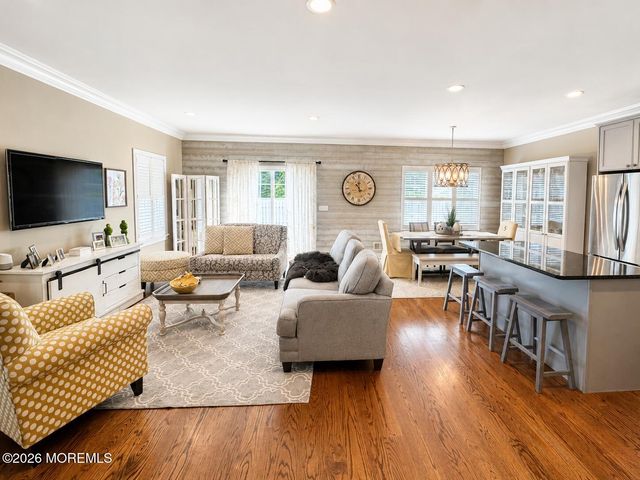 9 Victorian Court, West Long Branch, NJ 07764