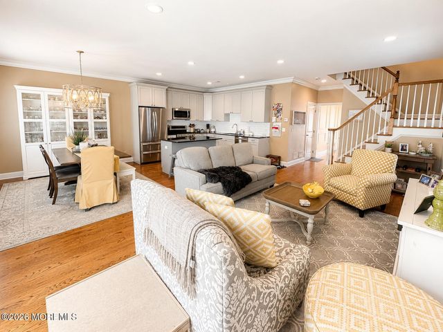 9 Victorian Court, West Long Branch, NJ 07764