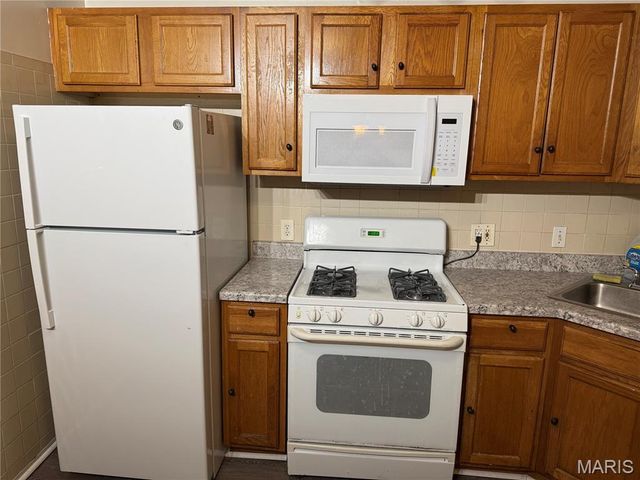 10539 Monarch Drive, St Louis, MO 63136