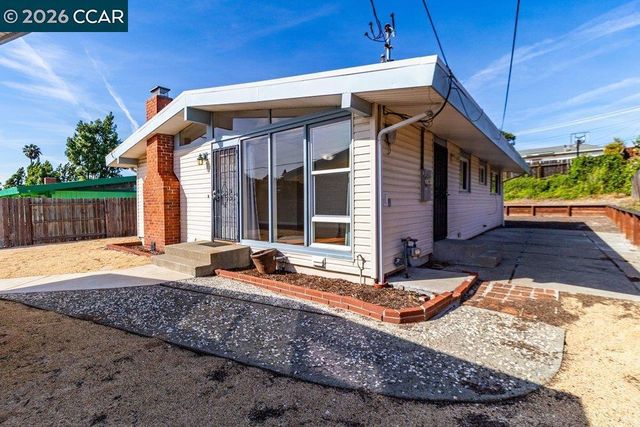 2512 Ardmore Dr, San Pablo, CA 94806
