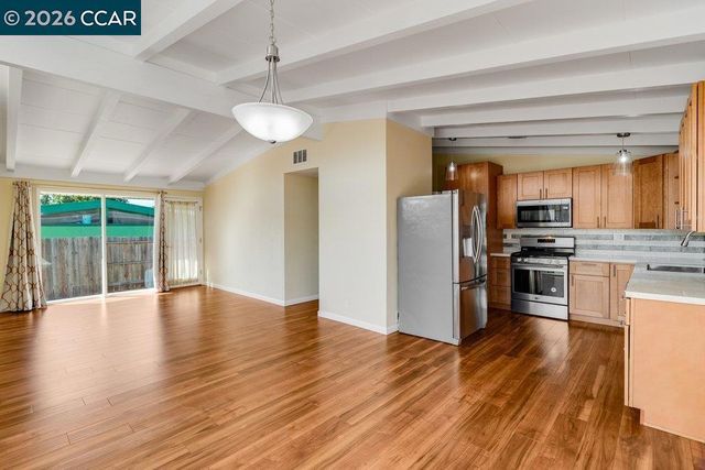 2512 Ardmore Dr, San Pablo, CA 94806