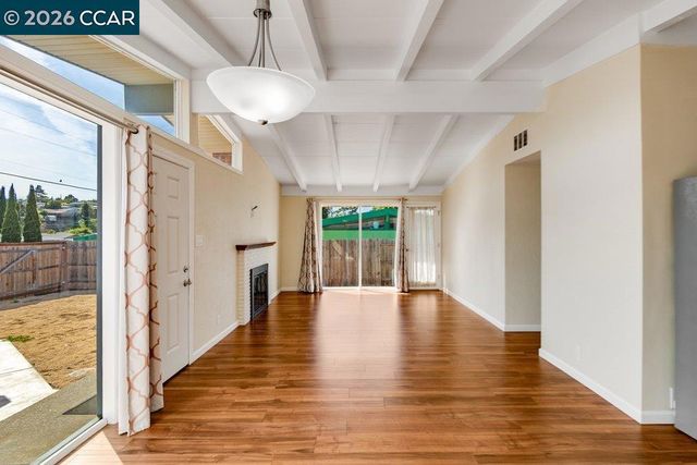 2512 Ardmore Dr, San Pablo, CA 94806