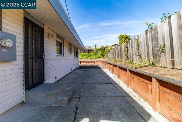 2512 Ardmore Dr, San Pablo, CA 94806