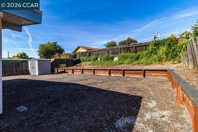 2512 Ardmore Dr, San Pablo, CA 94806