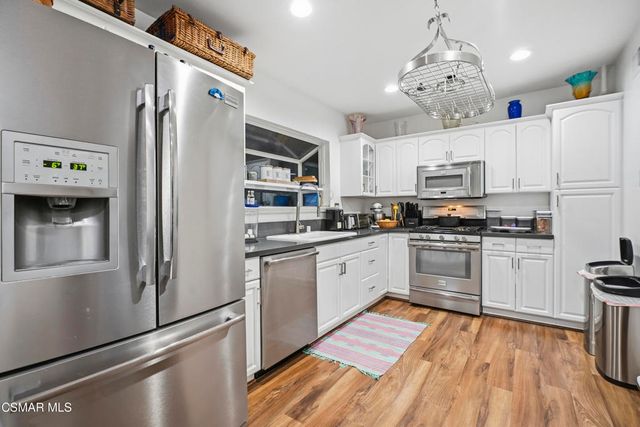 4771 Excelente Drive, Woodland Hills, CA 91364