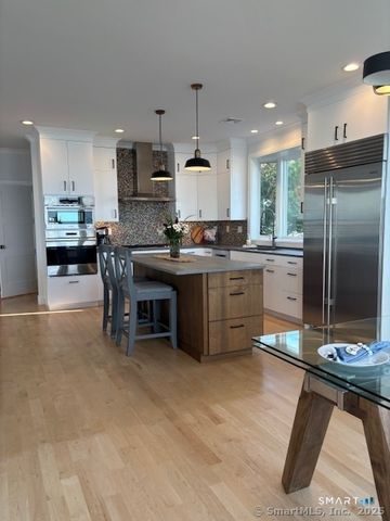 26 Summer Island Road, Branford, CT 06405