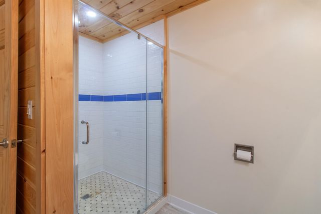 3041 Cross Road, Jay, VT 05859