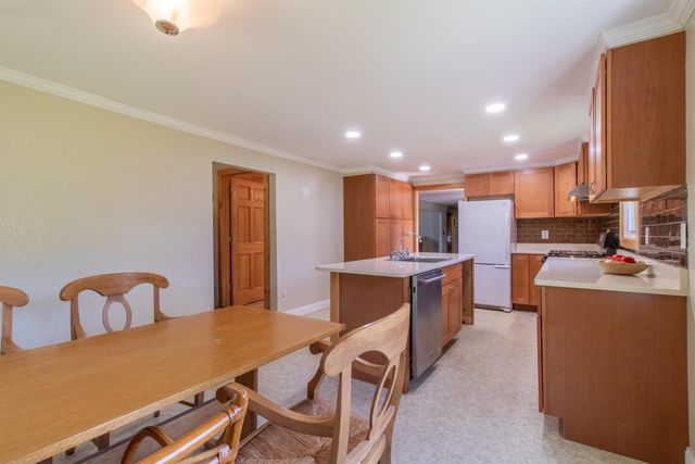 3041 Cross Road, Jay, VT 05859