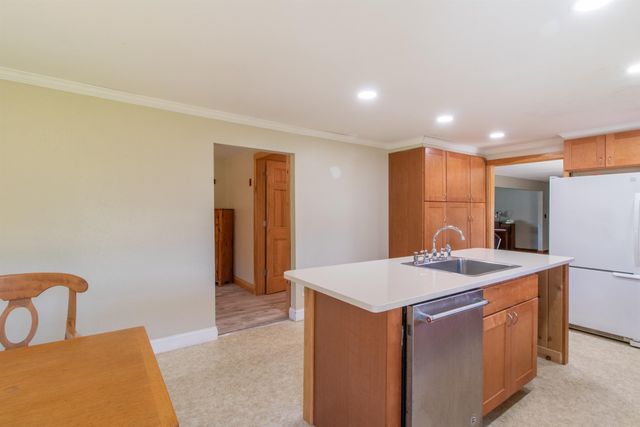 3041 Cross Road, Jay, VT 05859