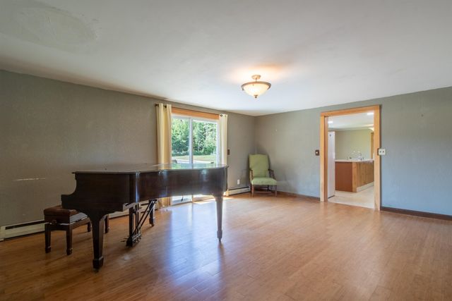 3041 Cross Road, Jay, VT 05859