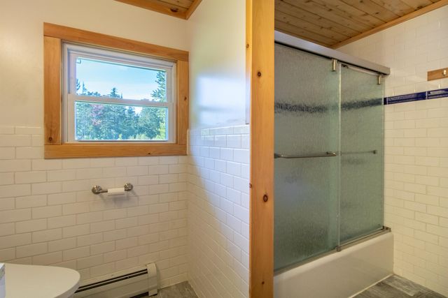 3041 Cross Road, Jay, VT 05859