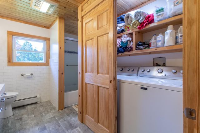 3041 Cross Road, Jay, VT 05859