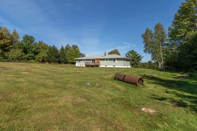 3041 Cross Road, Jay, VT 05859