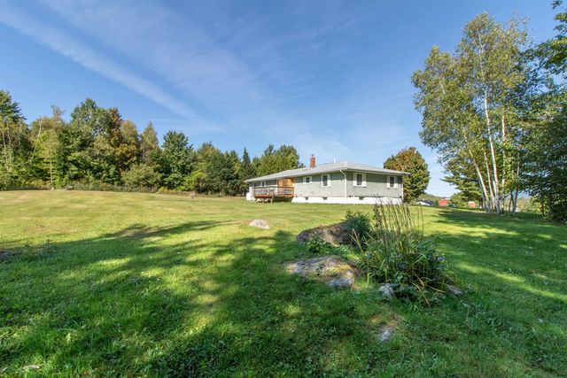 3041 Cross Road, Jay, VT 05859