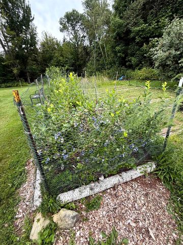 3041 Cross Road, Jay, VT 05859