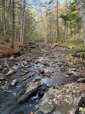 3041 Cross Road, Jay, VT 05859