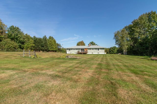 3041 Cross Road, Jay, VT 05859