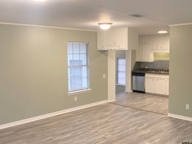 901 Cliff St, Quitman, TX 75783