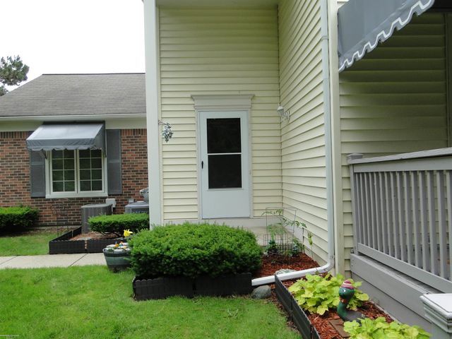 37343 Stonegate Circle, Clinton Twp, MI 48036