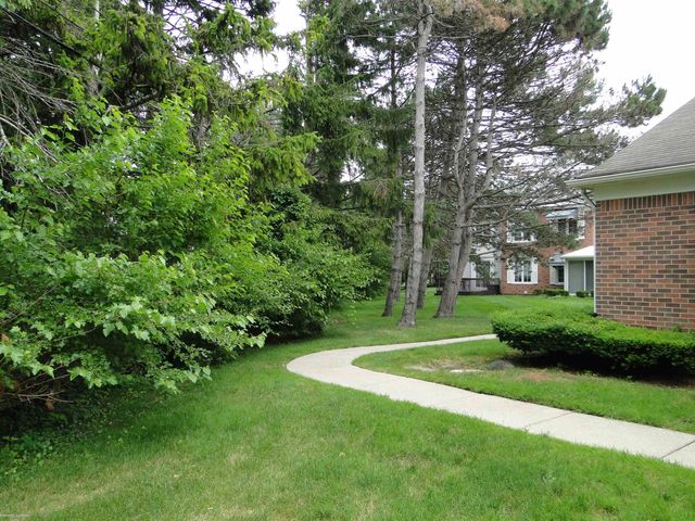 37343 Stonegate Circle, Clinton Twp, MI 48036