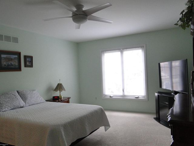37343 Stonegate Circle, Clinton Twp, MI 48036
