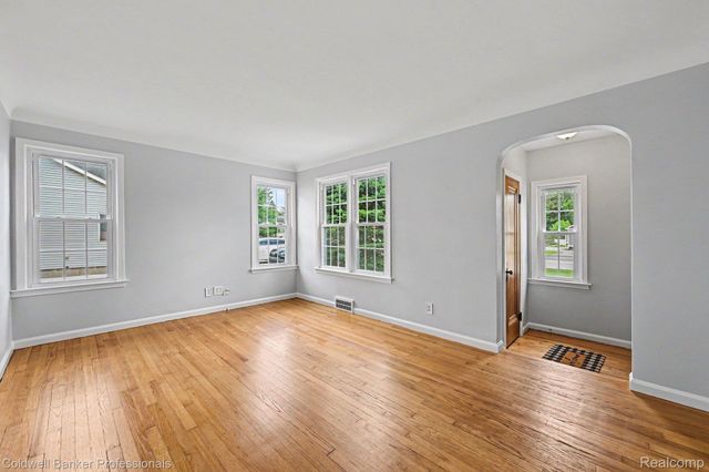 11101 Gold Arbor Road, Plymouth Charter Township, MI 48170