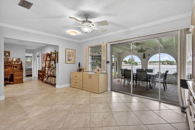 7306 NW 94th Way, Tamarac, FL 33321