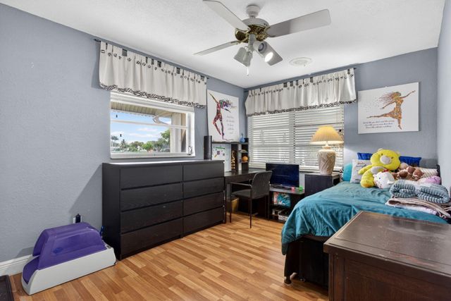 7306 NW 94th Way, Tamarac, FL 33321
