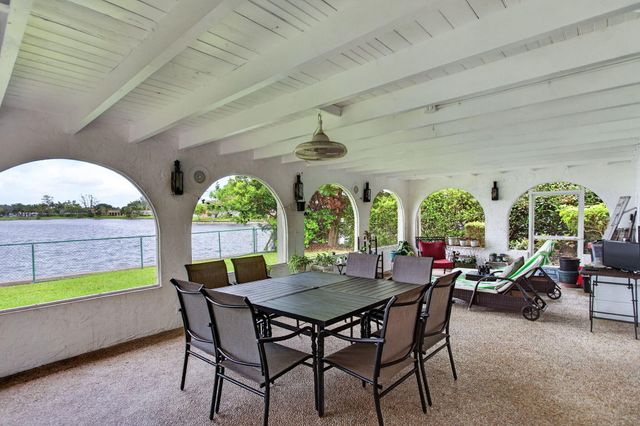 7306 NW 94th Way, Tamarac, FL 33321