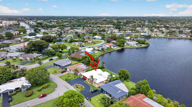 7306 NW 94th Way, Tamarac, FL 33321