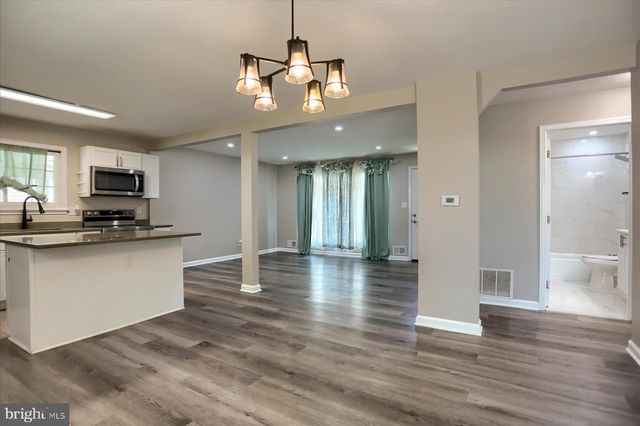 573 RITA DR, Odenton, MD 21113