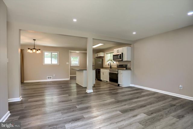 573 RITA DR, Odenton, MD 21113