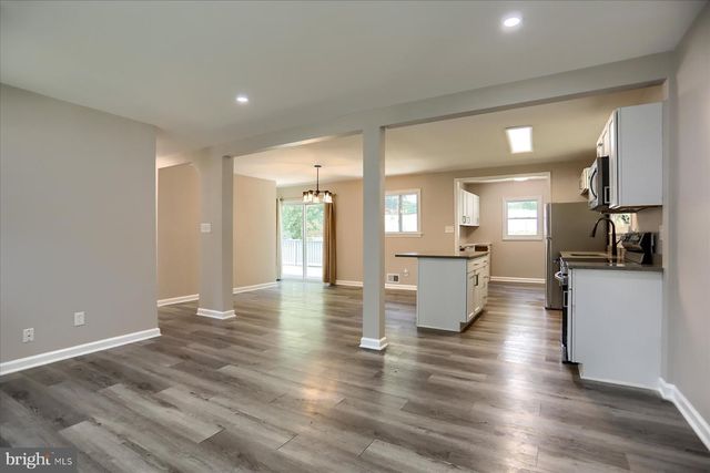 573 RITA DR, Odenton, MD 21113