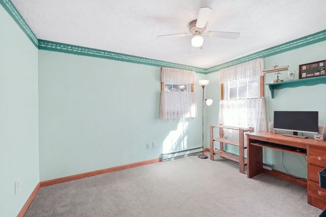 8 Glenmere Rd, Charlton, MA 01507