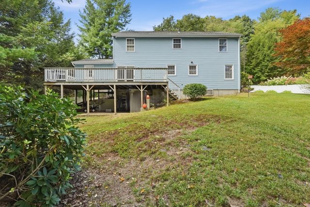 8 Glenmere Rd, Charlton, MA 01507
